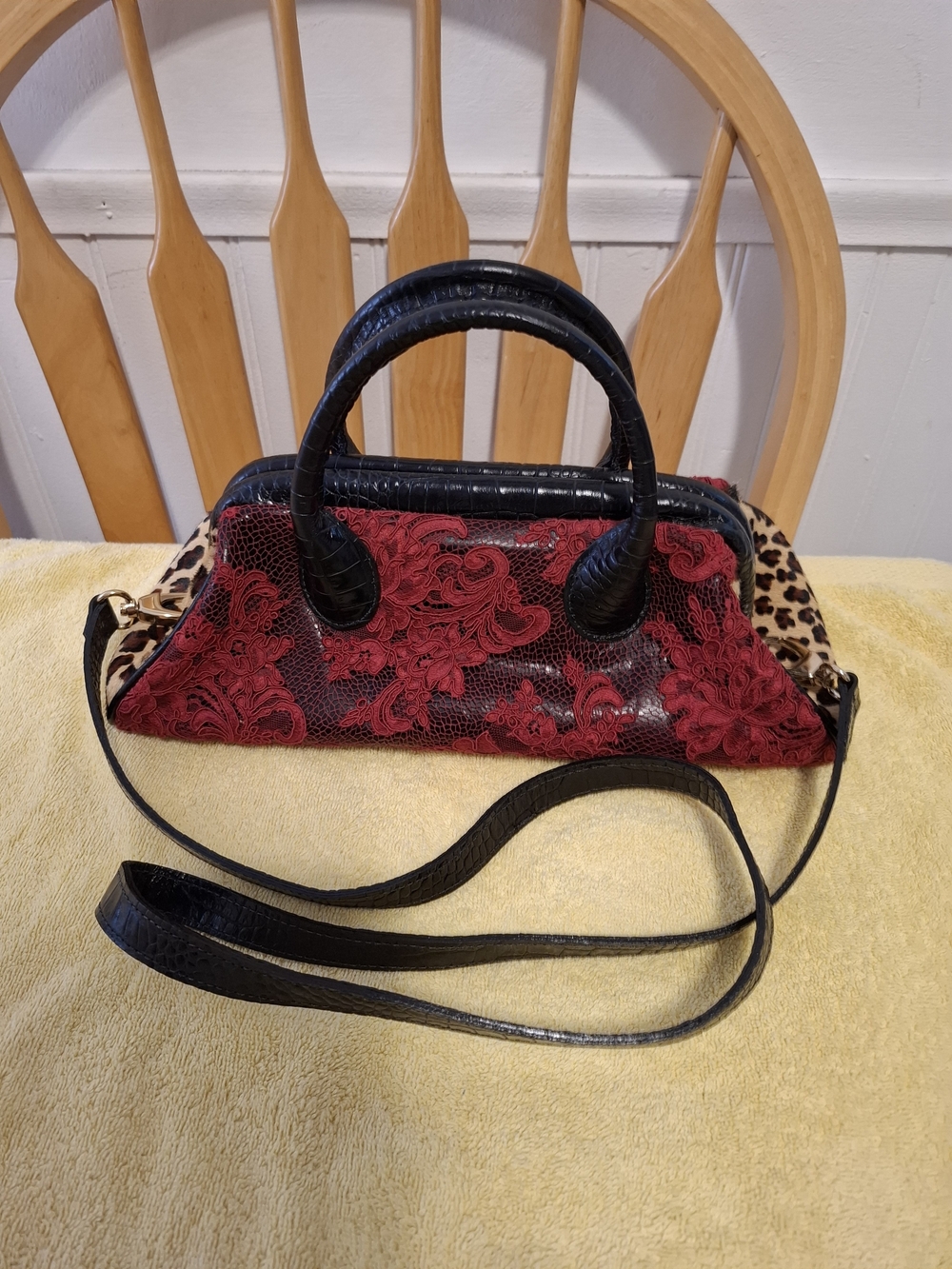 Clever Carriage Company Satchel